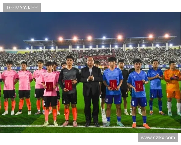 全球足球盛宴:从草根到巨星,探索足球的魅力与未来发展趋势